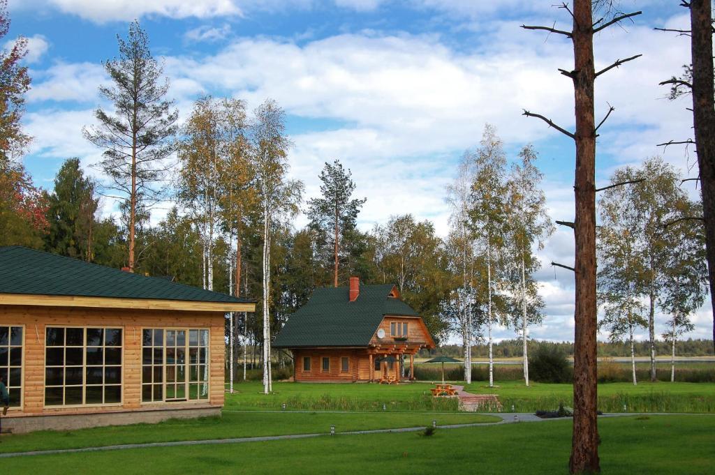Holiday Complex Cirmas Ezerkrasts Ludza Bagian luar foto